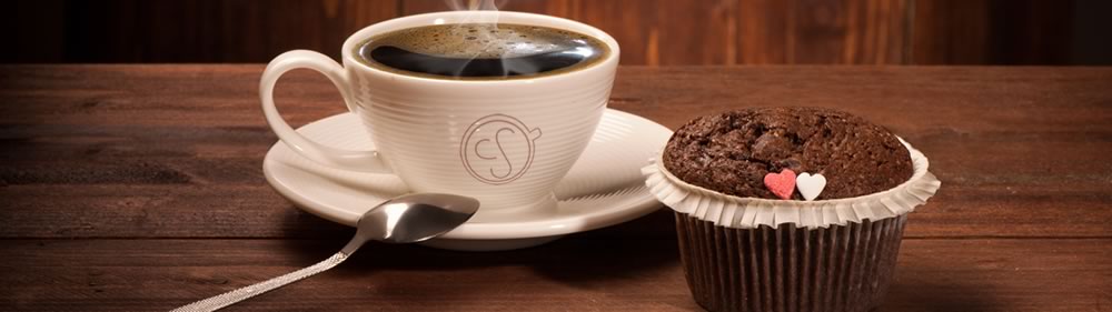 Café Quentinho com Muffins!